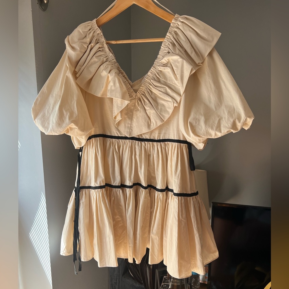 Boutique Dress! Perfect for holidays.